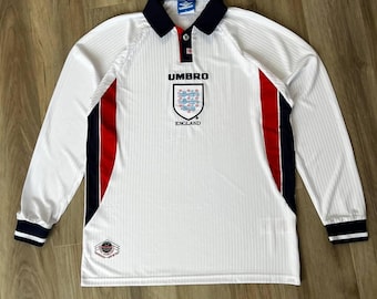 Vintage Umbro 2000-2001 England Football Soccer Away Jersey Red
