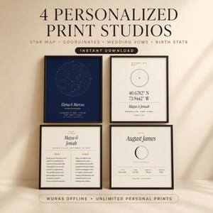 Op de afbeelding: Vier ingelijste gepersonaliseerde prints met een sterrenkaart op een donkerblauwe achtergrond, een coördinatenkaart, huwelijksgeloften en geboortestatistieken met een maanfase. De tekst bevat 4 PERSONALIZED PRINT STUDIOS, INSTANT DOWNLOAD.