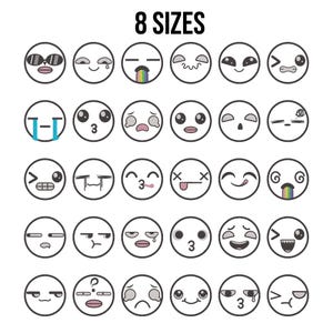 Könnte beinhalten: Rustikales Holzschild mit dem Text "Welcome to our home" in weißer Schrift. Das Schild hat eine Used-Optik und ein schlichtes, einladendes Design für die Haustür.