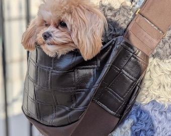 Sac de transport pour chien en cuir végétalien - Écharpe de voyage élégante pour animal de compagnie avec doublure amovible lavable, patte fabriquée à Londres