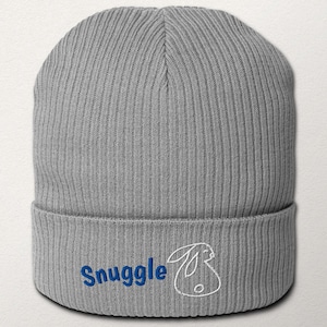 Bio-Baumwoll-Beanie – besticktes Design “Snuggle Bunny” | Weiche Wintermütze mit Hasenmotiv