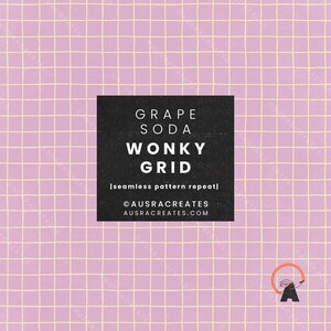 Può includere: Un design a motivo continuo con una griglia di linee giallo chiaro disegnate a mano su uno sfondo viola chiaro. Un quadrato nero contiene il testo "GRAPE SODA WONKY GRID" e "seamless pattern repeat". Il design è di AUSRACREATES.
