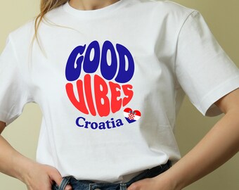 Croatia Good Vibes Retro Shirt | Croatian Souvenir Gift, Flag Heart Groovy Tee for Travelers