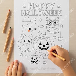 Könnte beinhalten: Eine Schwarz-Weiß-Halloween-Malvorlage mit dem Text "HAPPY HALLOWEEN" und Illustrationen eines Geistes, einer Katze, einer Eule, Kürbissen und Sternen. Eine Hand malt das Bild mit einem Bleistift aus.