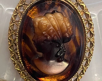 Broche/colgante de cameo vintage