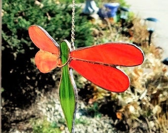 Hanging DRAGONFLY, Stained Glass, 5" x 3", w/steel chain and planter clip, See Video!  FREE SHIPPING!