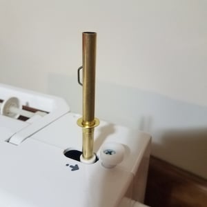 6 mm Thread Winder - Bobbin Pin Spool Adapter: Janome, New Home, Elna, Brother, Bernina and other modern sewing machings
