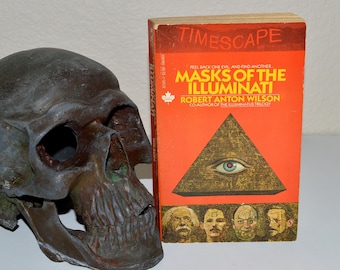 Masks of the Illuminati - 1st Edition  / Robert Anton Wilson - Aleister Crowley / Magick / New World Order Conspiracy - Bizarre Vintage Book