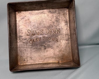 Vintage. EKCO Square Swans Down Cake Pan 8x8”