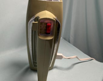 Batidora de mano General Electric 30M47, color verde aguacate vintage, 3 velocidades.