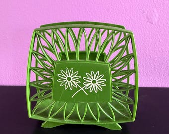 Vintage Avacado green napkin holder with white daisies