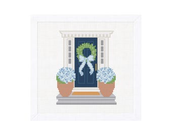 Zomerse deuropening borduurdoek – deur in New England-stijl met hortensia’s en strikken – 18 mesh, 4 x 5