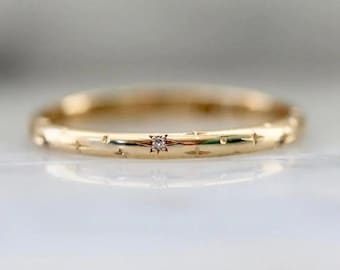 Diamond Star Engraved Band, 14k Solid Gold Celestial Ring, Dainty Stacking Wedding Band