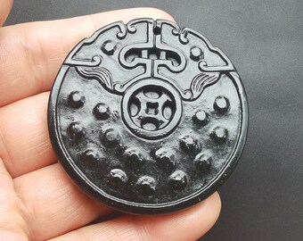 天然本翡翠 龍彫刻ペンダント 緑色お守り ファッショングリーン翡翠石手彫りドラゴンフェニックスクロス翡翠