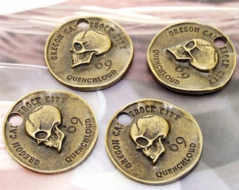 4Beads---Coin Skull pendant  Bronze Plated Brass Filigree Findings Metal Pendant  Beads 28mm 3C