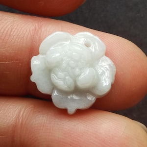 Flower good lucky carving natural jadeite jade stone pendant,Grade A,Burmese jade,Amulet beads,wholesale jadeite for making handmade jewelry