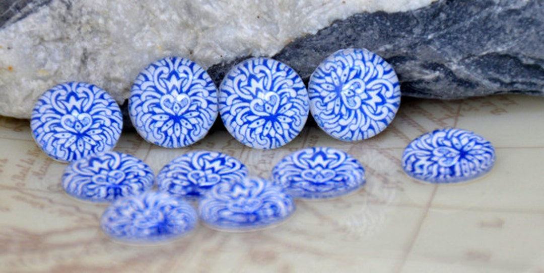 Mixed blue flower glass cabochons, White porcelain photo round dome