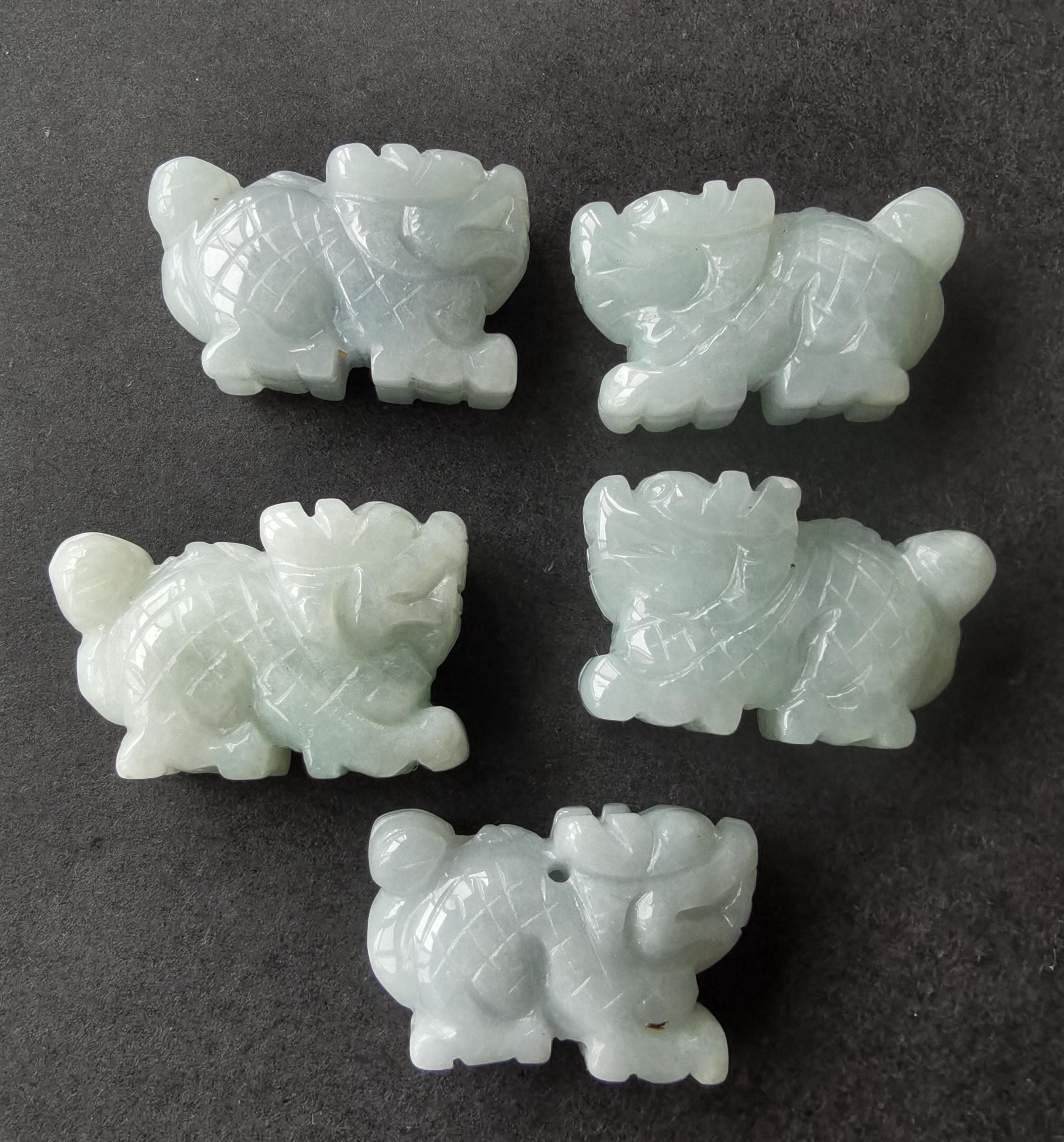 Pendentif Double Face Qilin (Animal Mythique) En Jade Vert - Bijou Fantaisie Pour Femme