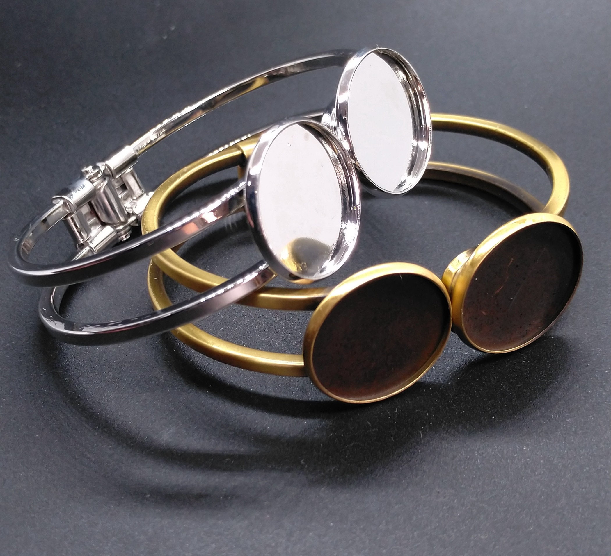 White Faux Leather 21 Slot Bangle Jewelry Display Holder Bracelet Showcase  Tray