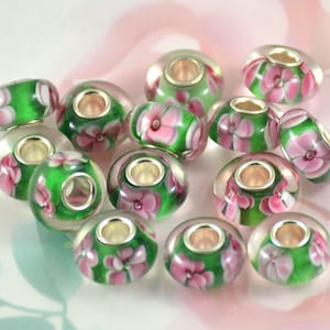 5 Perlen 6 Perlen 10 Perlen Großloch 4,5 mm Charm Rondell Rosa Blume grün Lampwork Handmade Glasperlen 8mmx14mm Glas Edelstein Perlen