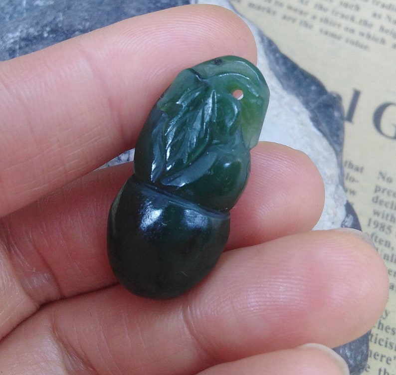 Gourd Flower cheongsam pendant Amulet Talisman hand pendant gemstone bead Natural Nephrite Jade stone,Carved Untreated green jade pendant