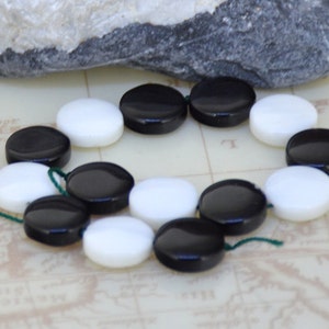 14Beads 7&quot; Coin Chinese porcelain, 12mm black porcelain ,white porcelain , loose beads,