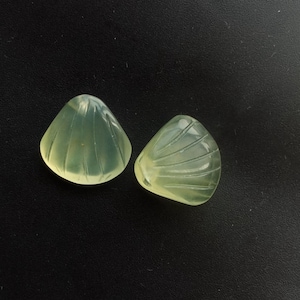 2pcs,3D shell Carving "xiuyu" natural Green jade stone Pendant link,gemstone bead,for handmade Amulet Talisman pendant Necklace Jewelry