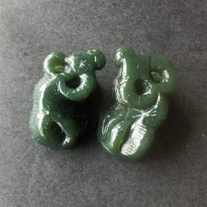 3D ox,cattle,Chinese zodiac carving Natural green Jade stone pendant,good lucky,Amulet Mythical Animals Protection Gemstone necklace jewelry