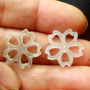 2pcs Hollow Flower carving natural Chinese xiuyu green jade stone pendant,Amulet Talisman make handmade bracelet earring Necklace Jewerly MX
