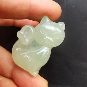Xiuyu Jade Cat Amulet Pendant: Green Stone Carving