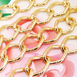 Long Shiny Egg Twist Loop 17mm-24mm Plated Gold Copper Metal Chain 3mm---38&quot;