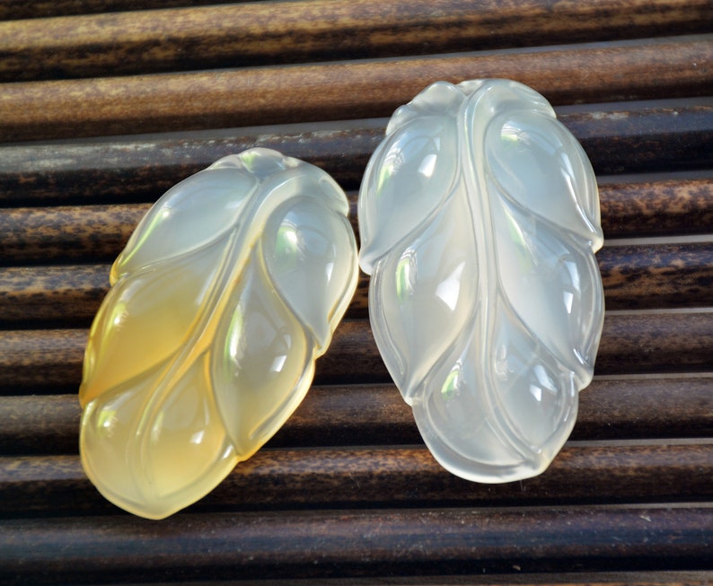 oval Charm red agate white agate bead Leaf agate pendant head Carved calcedony agate pendant bead Amulet Chalcedony c1 Gemstone bead
