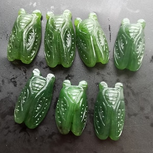 Small cicada natural green Nephrite jade stone pendant,gemstone bead,Amulet Talisman for making handmade Necklace Jewerly N1