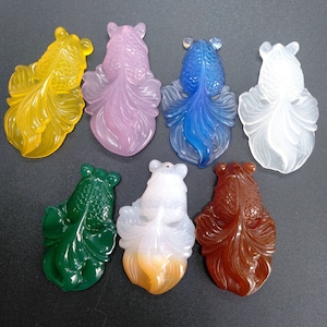 Fish pendant, Carved Pinkish Purple,yellow,blue,white clear,green,red Goldfish chalcedony Agate pendant,gemstone bead Stone Healing necklace