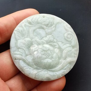Carved Flower natural green Jadeite Jade stone pendant,Circle Grade A jadeite   jade Amulet necklace Pendant, Gemstone bead jewelry