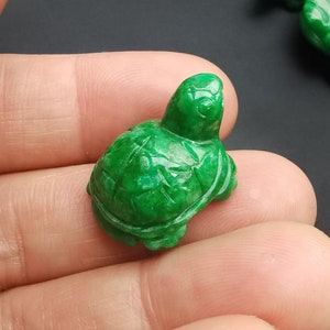Small longevity 3D Turtle,tortoise green jade stone pendant drop,Amulet Mythical Animals for handmade bracelet,Necklace Jewelry MG