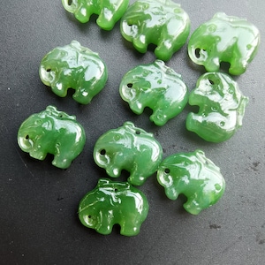 Untreated,3D elephant,Natural Green Nephrite Jade stone beaded pendant,Healing carved ,gemstone bead, Amulet Talisman link N1