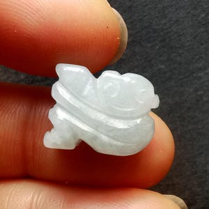 Liten 3D-apa som snider naturliga jadeitpärlor, klass A, mitthål, amulettpärla, för att göra handgjorda smycken