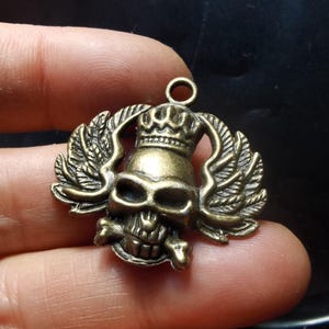 5pcs King Skull Wing Charm Antique Bronze,Brass Filigree Metal pendant with Loop,jewelry fitting link,Jewelry Components diy Findings--A0