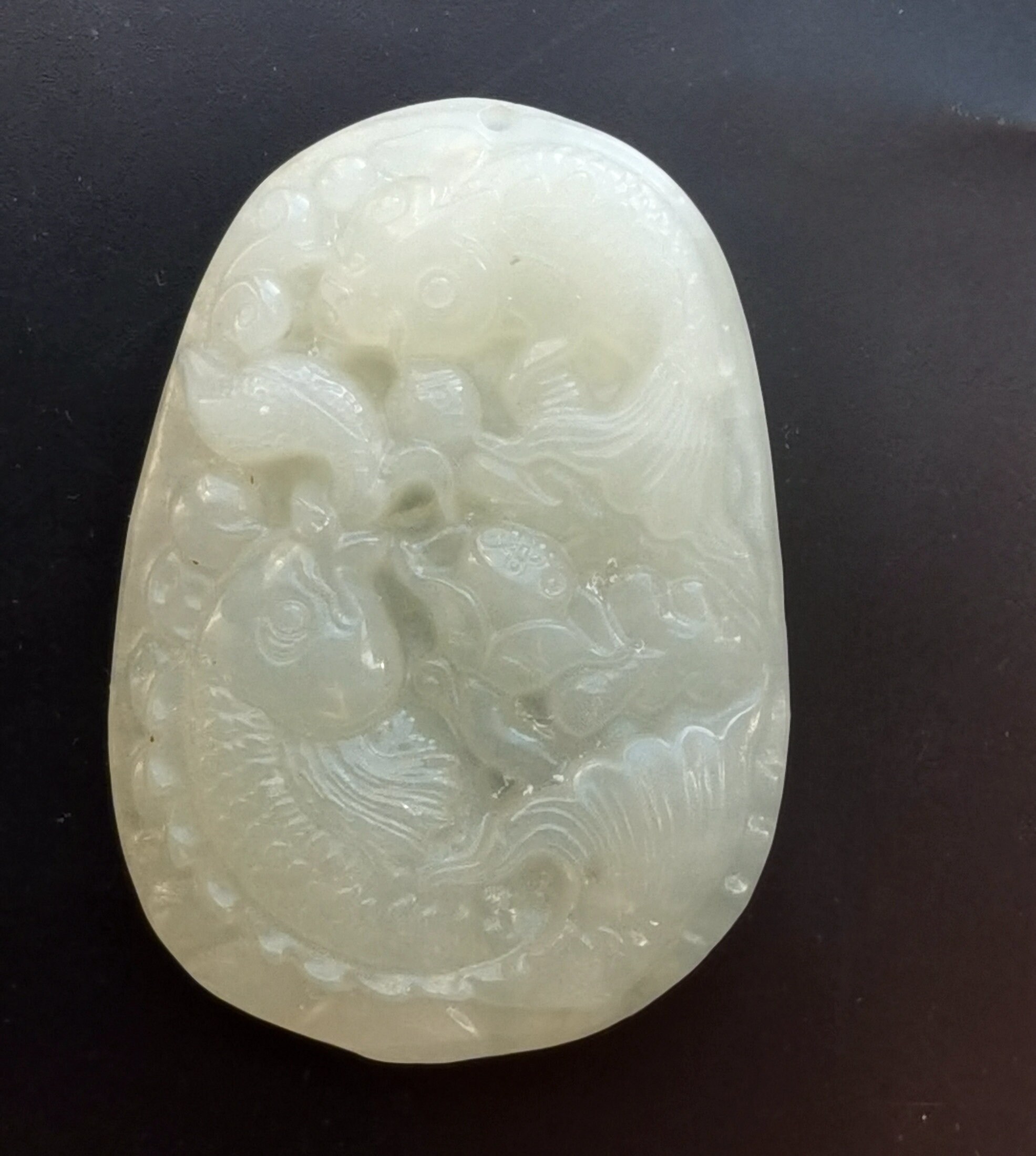 【お買得】 Oval Carved Fish Amulet Stone Jade Xiuyu Chinese Natural その他