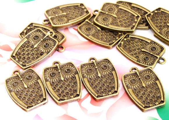8 Bronze Owl Charms: Filigree Metal Pendants 18mmx26mm
