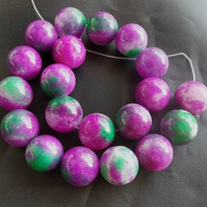 20mm Purple Green Jade Beads: Round Gemstone Strand, Jewelry Making