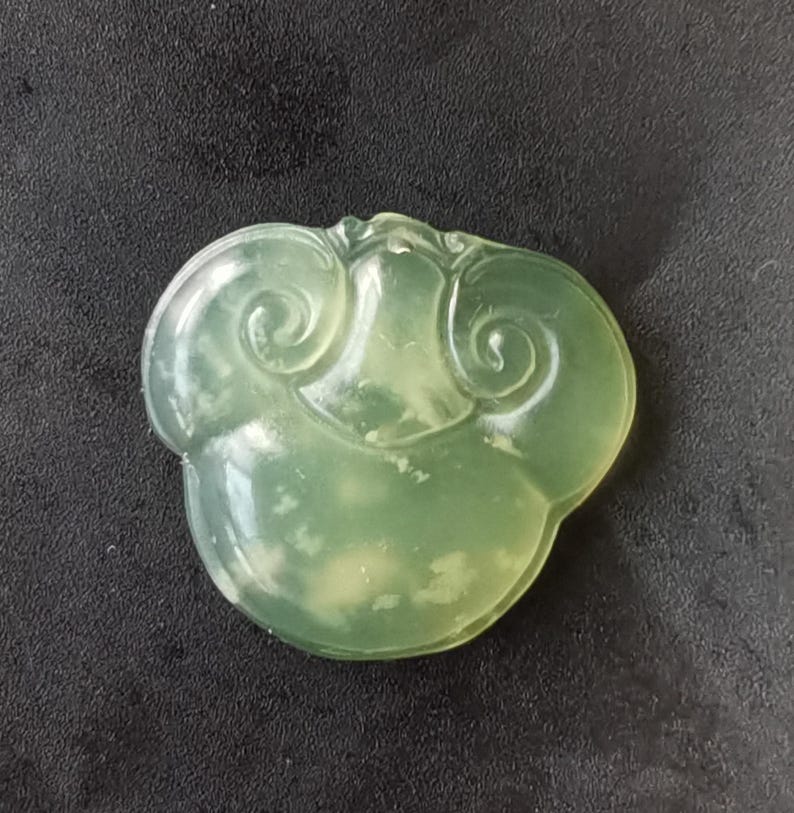 Carving Ruyi Flower Good Lucky Natural Chinese Xiuyu Green Jade Stone Pendant,amulet for Making