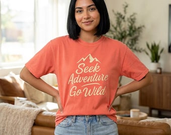 Camiseta "Busque Aventura, Explore as Montanhas" | Estampa para Caminhadas ao Ar Livre