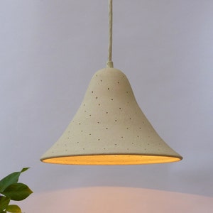 Cloche perforée en céramique, lampe à suspension