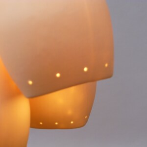 Five porcelain drops, Pendant light image 3