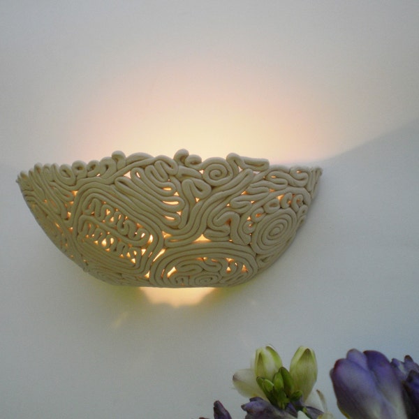 Bateau en dentelle, Applique murale