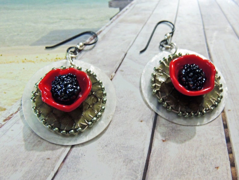 Coquelicots des champs boucles d'oreilles python nacre et verre filé créateur image 1