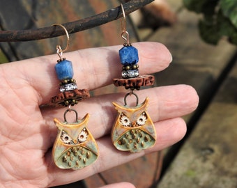 Earrings goldfilled gold hooks 14 Krats 13mm Afghanites seeds and ceramics owls creator