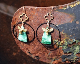 Earrings hooks golfilled 14 Krats "The flight silent" African jade 30 / 16mm and brass